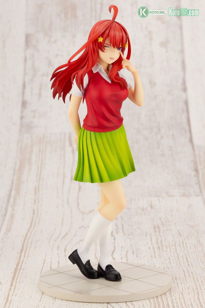 quintessential quintuplets figurine