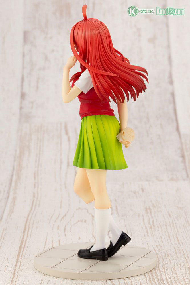 quintessential quintuplets figurine