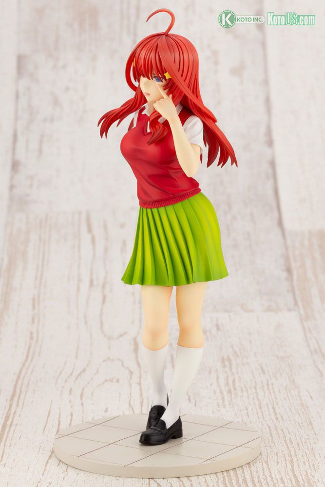 quintessential quintuplets figurine