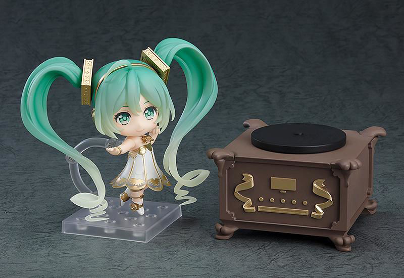 hatsune miku 5th anniversary figure